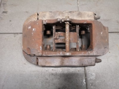 Суппорт тормозной левый задняя vw touareg 7l brembo фото №1