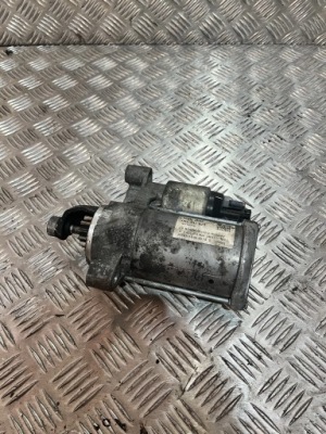 Стартер audi a4 b9 15- 2.0 tfsi 06l911021 фото №1
