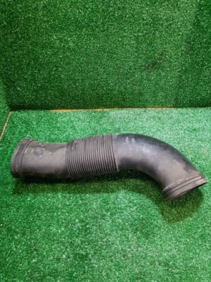 Шланг труба повітря iveco daily 4 5801317091 фото №1