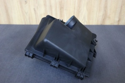 Mercedes slk r170 корпус фильтра воздуха 2.0 k a1111901001 фото №1