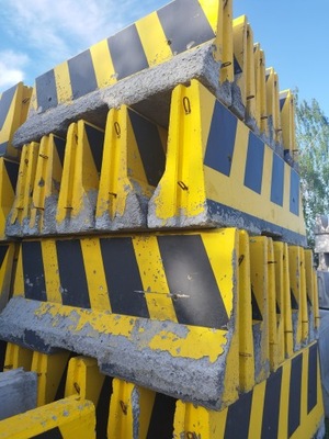 Bariery drogowe betonowe malowane używane jednostronne