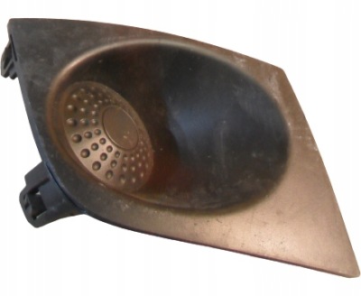 Решітка бампера протитуманної фари права nissan tiida versa фото №1