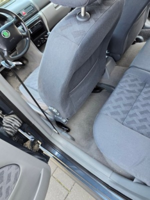 Петля дверь перед задняя правая левая сторона skoda octavia 1 i 1996-2010 9910 фото №1