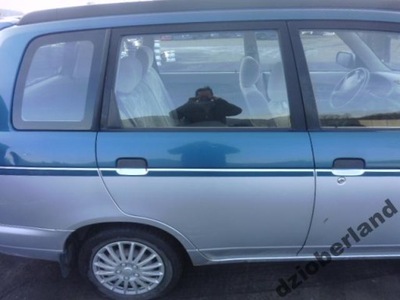 Daihatsu gran move 96-99 дверь правое задние фото №1