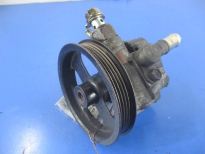 Rav4 ii lift 2.0d4d 116km насос підсилювача фото №1