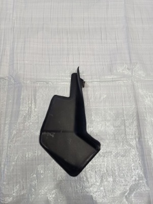 Jaguar e-pace захист лампи задня задній права фото №1