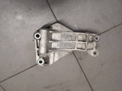 Кронштейн генератора audi s8 d3 5.2 fsi bsm 07l903805h фото №1