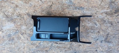 Kia ceed iii тунель середній 84698-j7000 фото №1