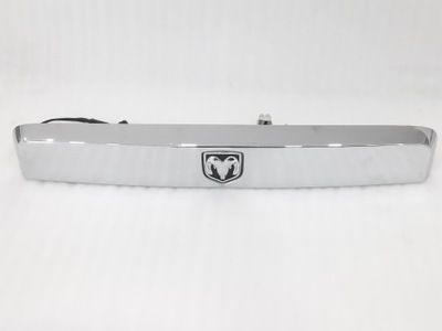 Dodge nitro ka накладка хром крышка багажника задняя 2007 - 2011 фото №1