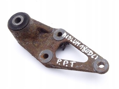 Renault midlum кронштейн ресора правий перед задня фото №1