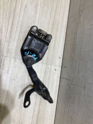 Ford transit custom 2017 ролик направляющая дверь боковых правая фото №1