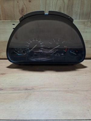 Счетчик bmw e39 6211-8372359 фото №1