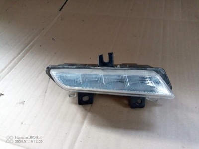 Clio iv противотуманная фара правый led 89208541 фото №1