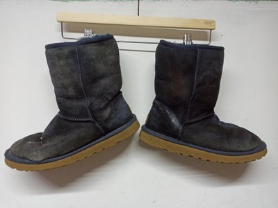 DAMSKIE ŚNIEGOWCE UGG CLASSIC SN 1016223 R 39