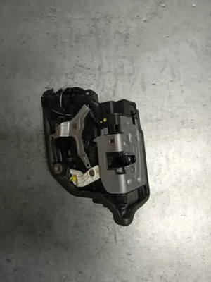 Bmw 5 g30 g31 замок задня лівий фото №1