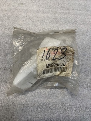 Направляющая бампера правый перед mitsubishi grandis фото №1