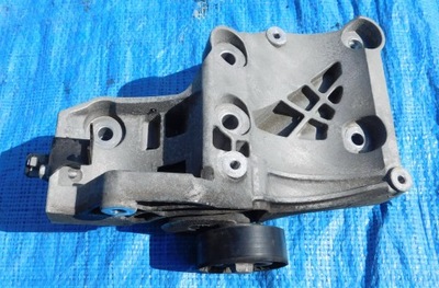 Astra j 2.0 cdti кронштейн двигуна 532274354 фото №1