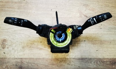 Kia carens iv 13-18 переключатель комбинированный лента демонтаж фото №1