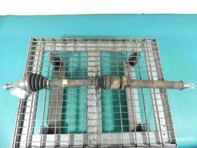 Привідний вал права ford focus mk3 2.0 16v 163km автоматична коробка передач фото №1