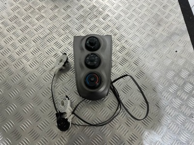 Toyota yaris ii панель кондиционера фото №1