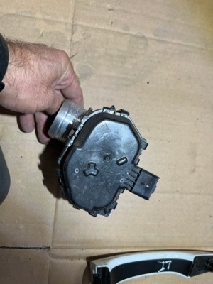 Дросельна заслінка partner berlingo rifter iv 18-23 1,5 bluehdi 314527287 фото №1