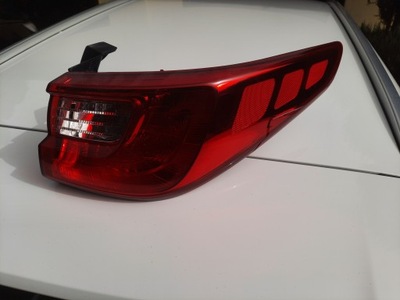 kia optima lampa prawa tył kombi 16-