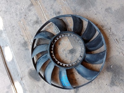 Вентилятор вентилятора audi a4 b6 2.5 tdi 059121301a фото №1