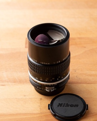 Nikon Nikkor 135mm f2.8 AI MF