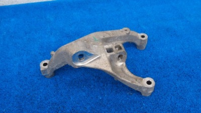 Tesla x кронштейн подушка двигуна 1134684-00-c фото №1