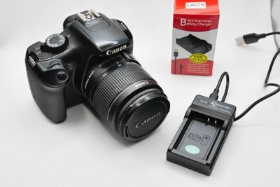 Lustrzanka cyfrowa Canon EOS 1100D + 18-55 mały przebieg