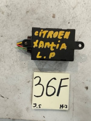 Привод центрального zamka/moduł citroen xantia 9611622380 фото №1