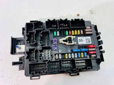 Tesla model s коробка предохранителей 1094409-00-g фото №1