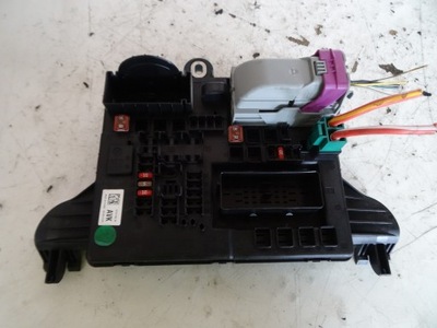 Коробка запобіжників opel insignia a 22737768 фото №1