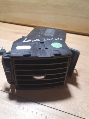 Решітка обдув fiat ducato 2 2014 rok ліва фото №1