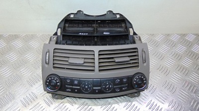 Панель кондиціонера mercedes w211 2118300190 фото №1