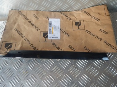 Vw tiguan ii левая молдинг бампер задняя 5na853841a фото №1