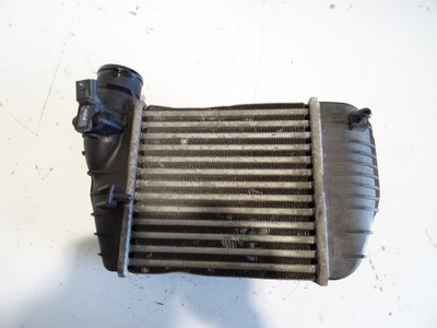 Audi a6 c6 інтеркулер 4f0145805j фото №1