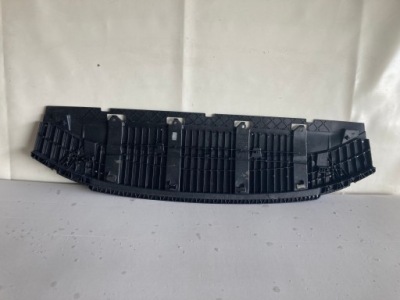 Audi q3 передня захист pod бампер 8u0807233c фото №1