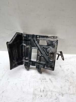 Nissan gtr gt-r захист задня крила права фото №1