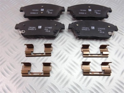 Гальмівні колодки гальмівні перед zafira c ampera оригінал gm фото №1