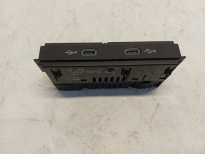 Ford tourneo connect iii mk3 модуль разъём usb 5na035736 фото №1
