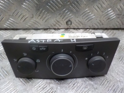 Opel astra h панель кондиціонера 13201300 фото №1