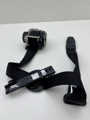 Audi a4 b9 pas безопасности левый перед 8w0857705 фото №1
