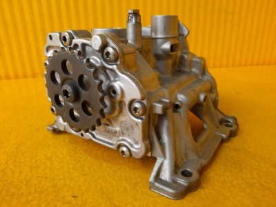 Bmw x3 g01 3.0d 19r. насос оливи 8570595 фото №1