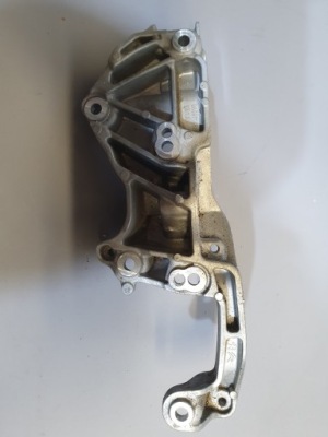 Кронштейн кронштейн генератора citroen peugeot opel 1.2 thp оригінал  9809714680 фото №1