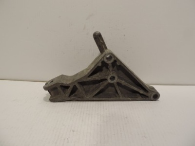 Кронштейн коробки opel zafira b 2,2 16v 24459825 фото №1