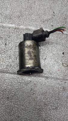 Клапан egr mitsubishi space star 1.9did 01r фото №1