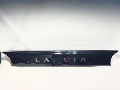 Накладка крышки багажника lancia ypsilon 24- 9850745180 фото №1