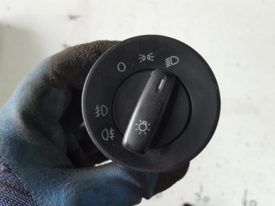 Skoda octavia 2 ii 04-12r вимикач світла фото №1