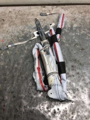 Шторка безопасности подушка безопасности правая jeep compass ii p68243456ae фото №1